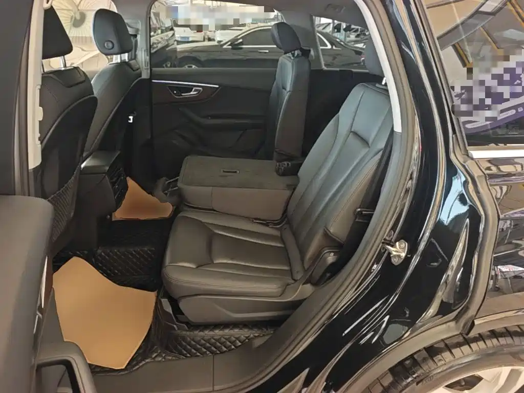 Audi Q7 — миниатюра 17