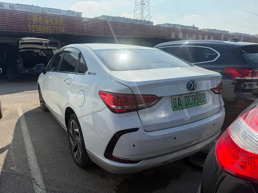 BAIC EU5 — миниатюра 5
