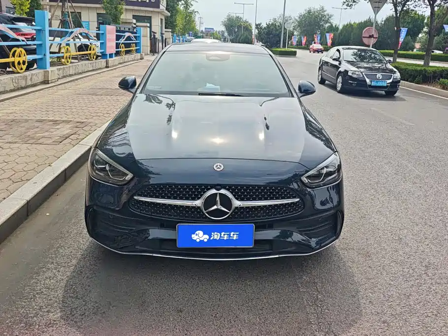 Mercedes-Benz C-Class — миниатюра 2
