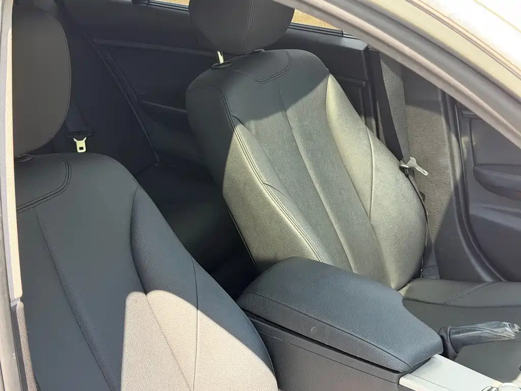BMW 3 Series — миниатюра 14