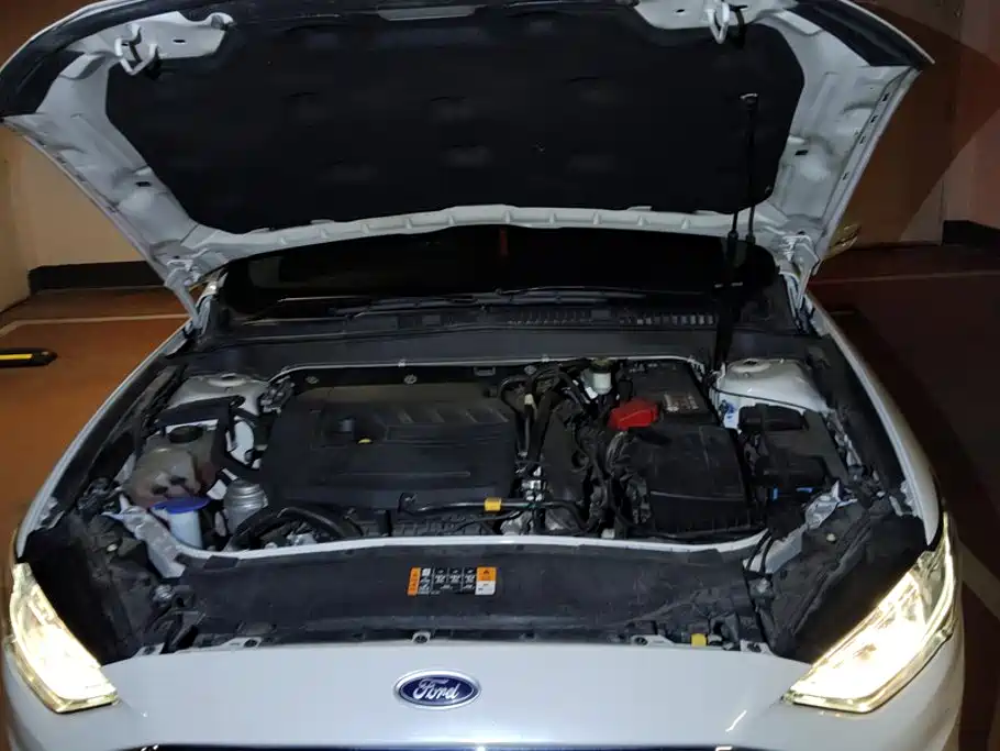 Ford Mondeo — миниатюра 10