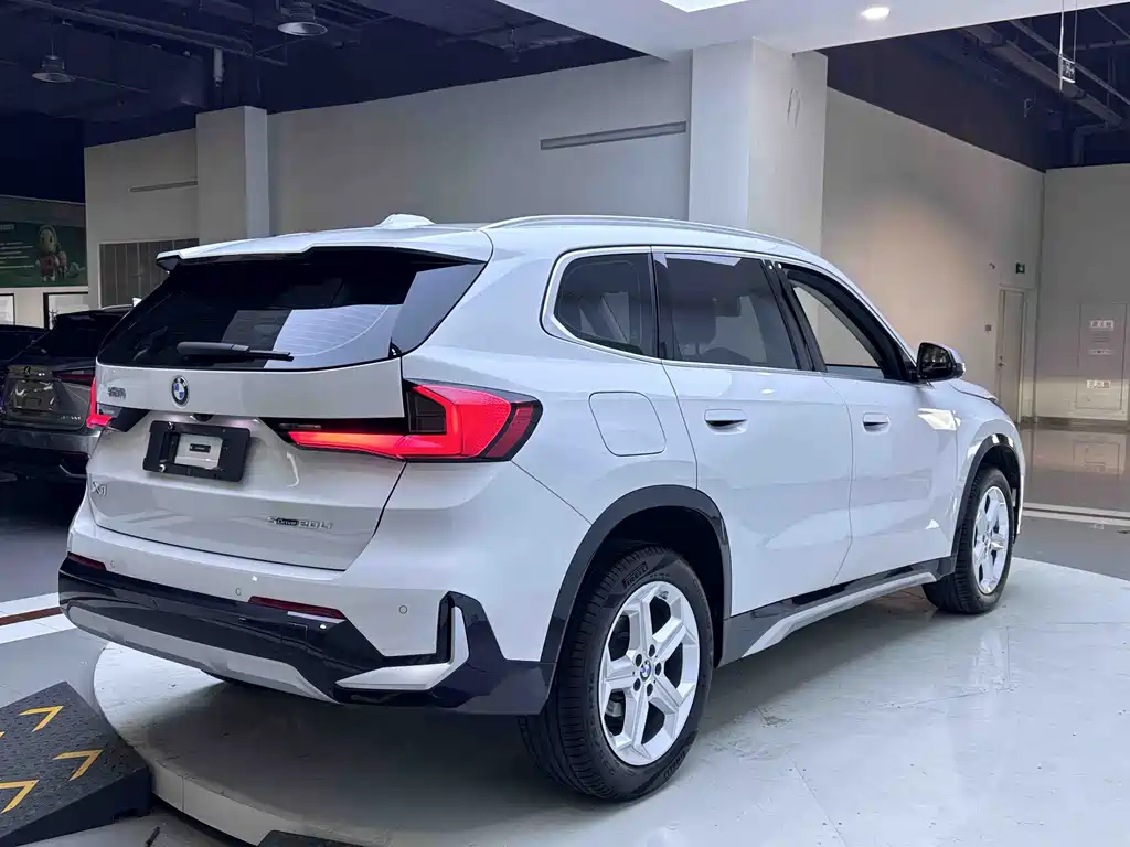 BMW X1 — миниатюра 8