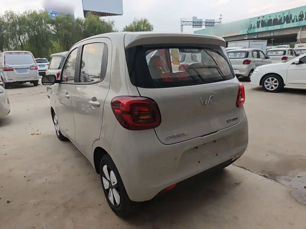 Wuling MINIEV — миниатюра 5
