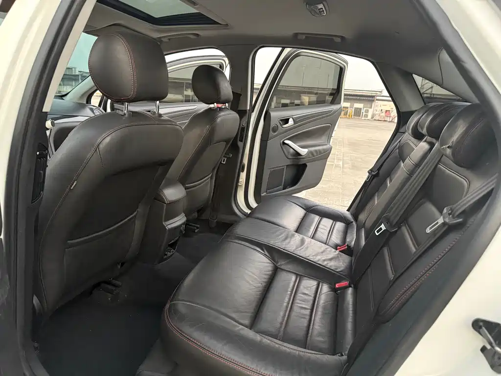Ford Mondeo Zhisheng — миниатюра 9