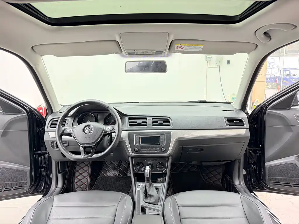 Volkswagen Lavida 2017 1.6L AT Comfort