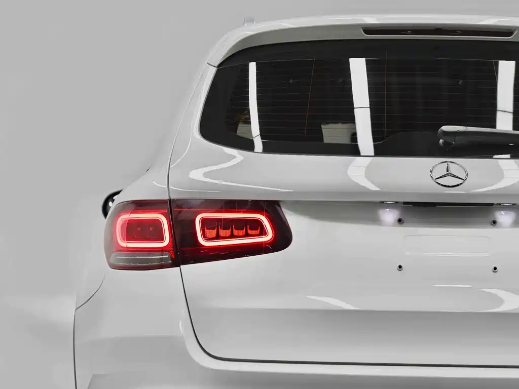 Mercedes-Benz GLC — миниатюра 2