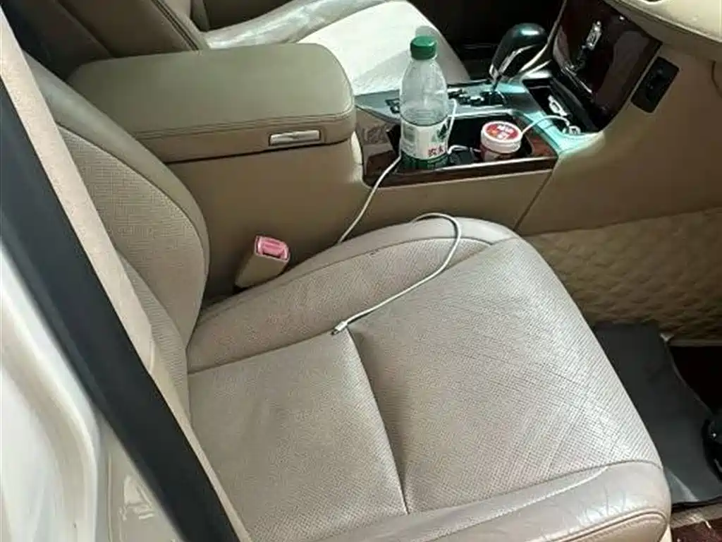 Toyota Crown 2012 2.5L Royal
