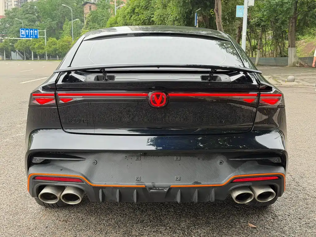 Changan UNI-V 2025 2.0T