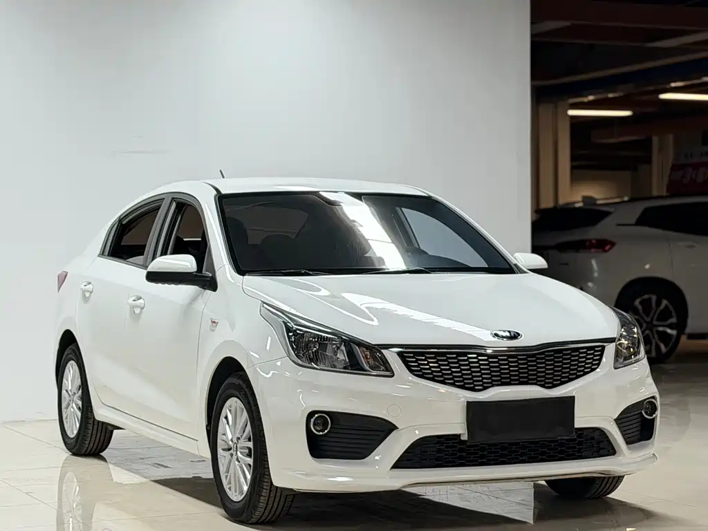 Kia K2 — миниатюра 3