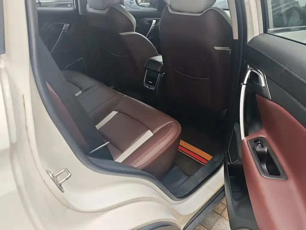 Geely Boyue — миниатюра 11