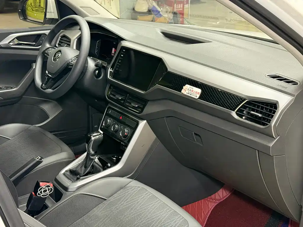 Volkswagen T-Cross — миниатюра 17