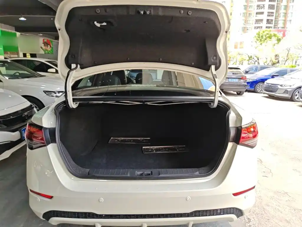 Nissan Sylphy — миниатюра 19