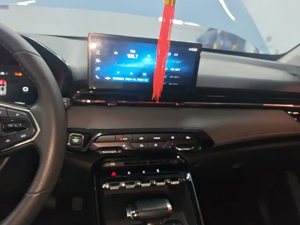 Baojun RS-3 — миниатюра 13