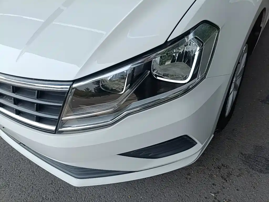 Volkswagen Jetta — миниатюра 24