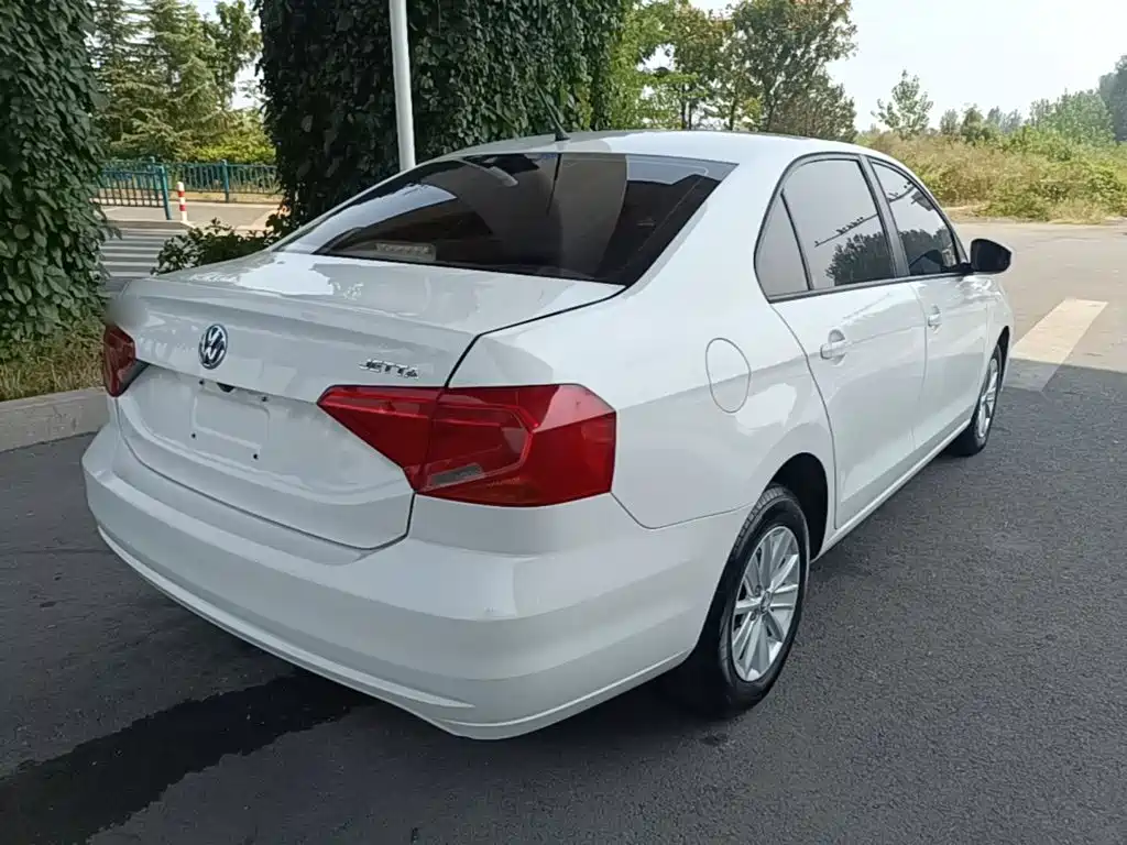 Volkswagen Jetta — миниатюра 7