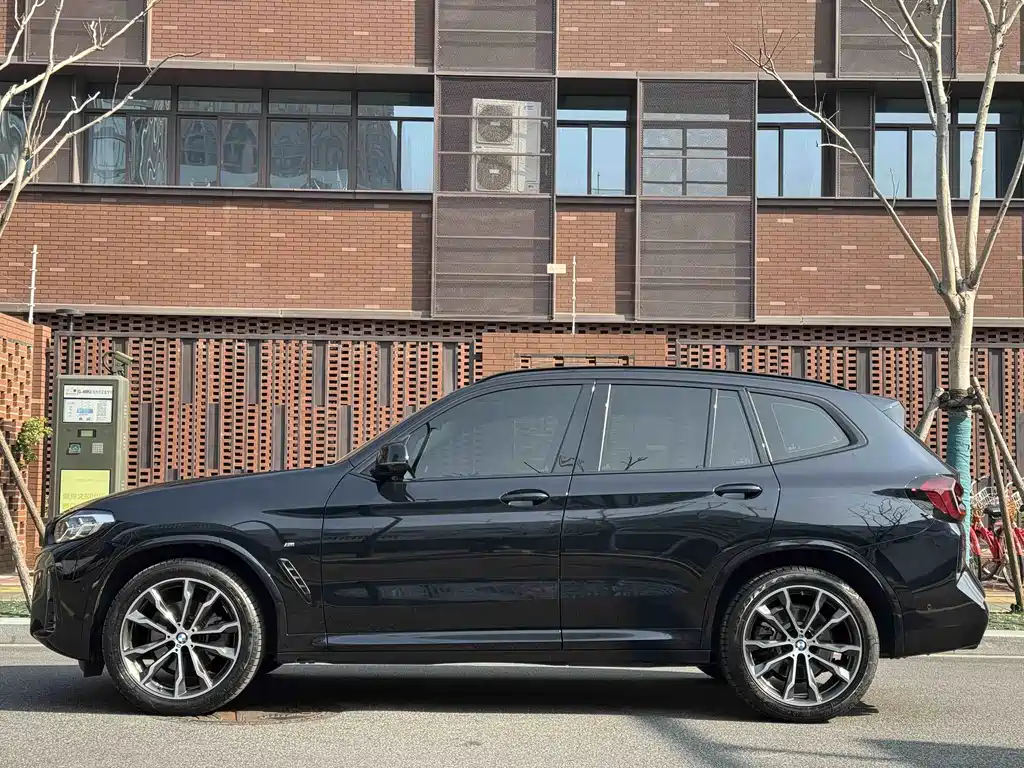 BMW X3 2023 xDrive30i Lead M