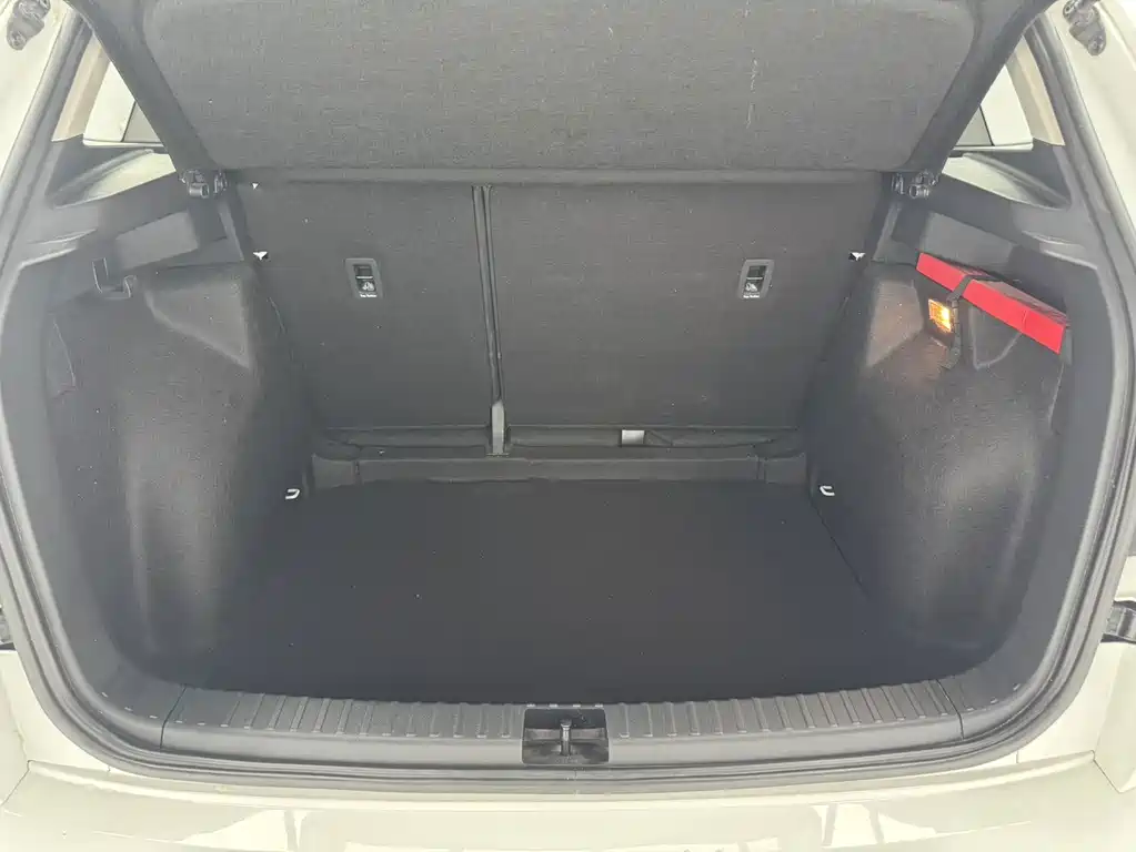Skoda Karoq — миниатюра 16