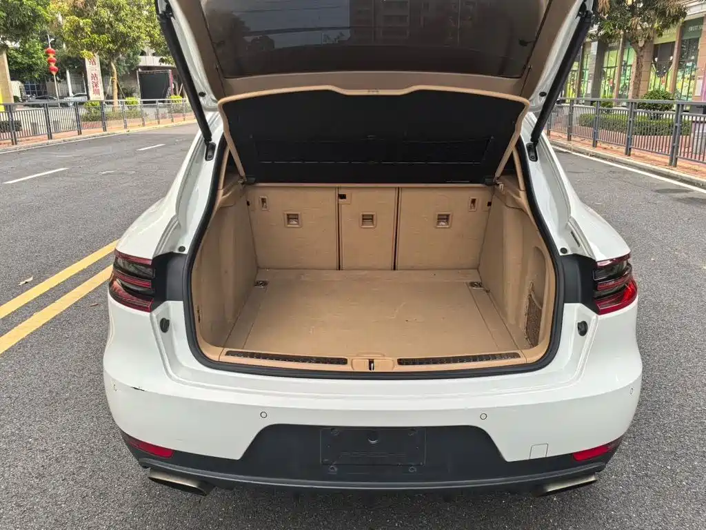 Porsche Macan — миниатюра 17