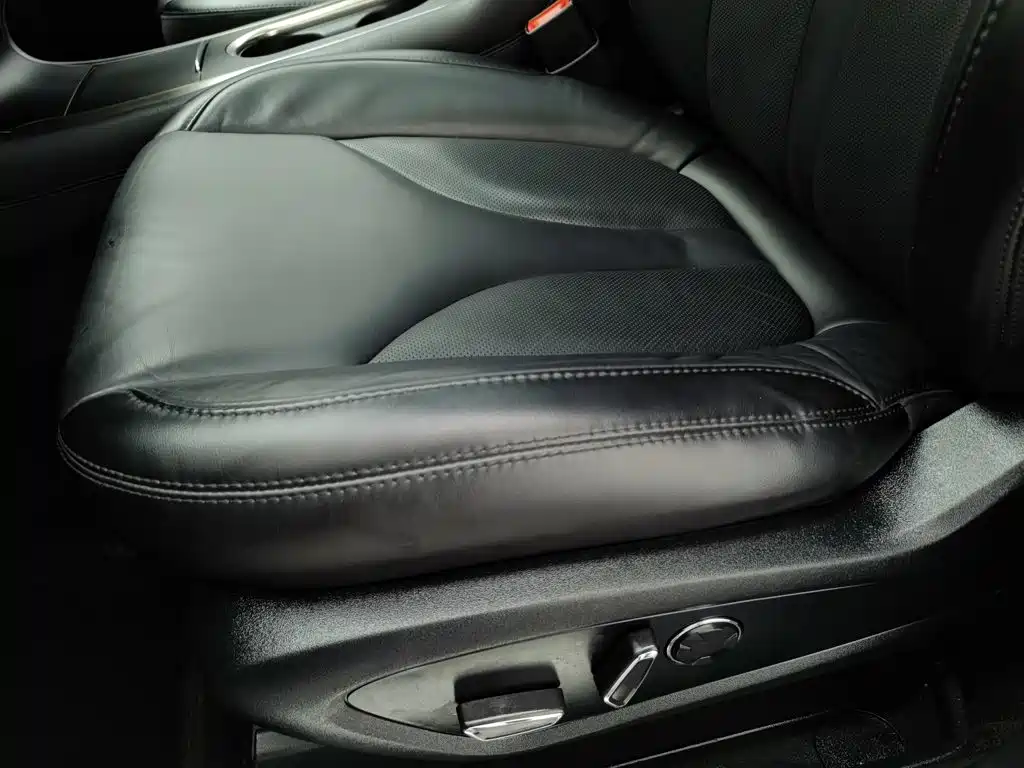 Lincoln MKC — миниатюра 20