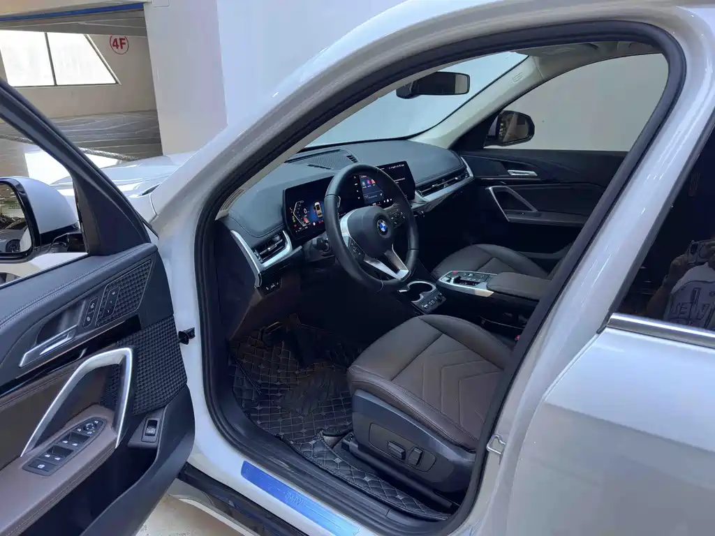 BMW X1 — миниатюра 14