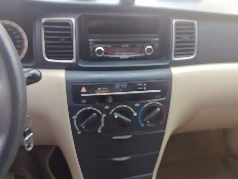 Toyota Corolla — миниатюра 13