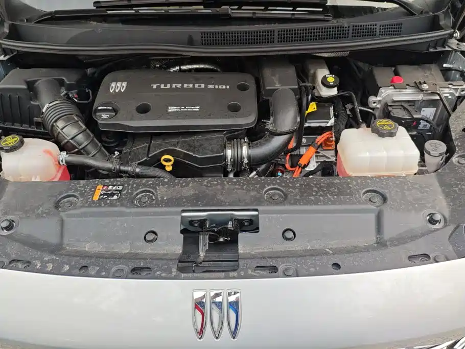 Buick GL8 Hybrid — миниатюра 10