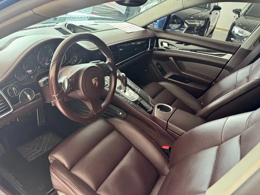 Porsche Panamera 2014 Panamera 4 Executive 3.0T