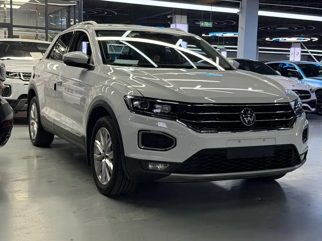 Volkswagen T-Roc — миниатюра 3