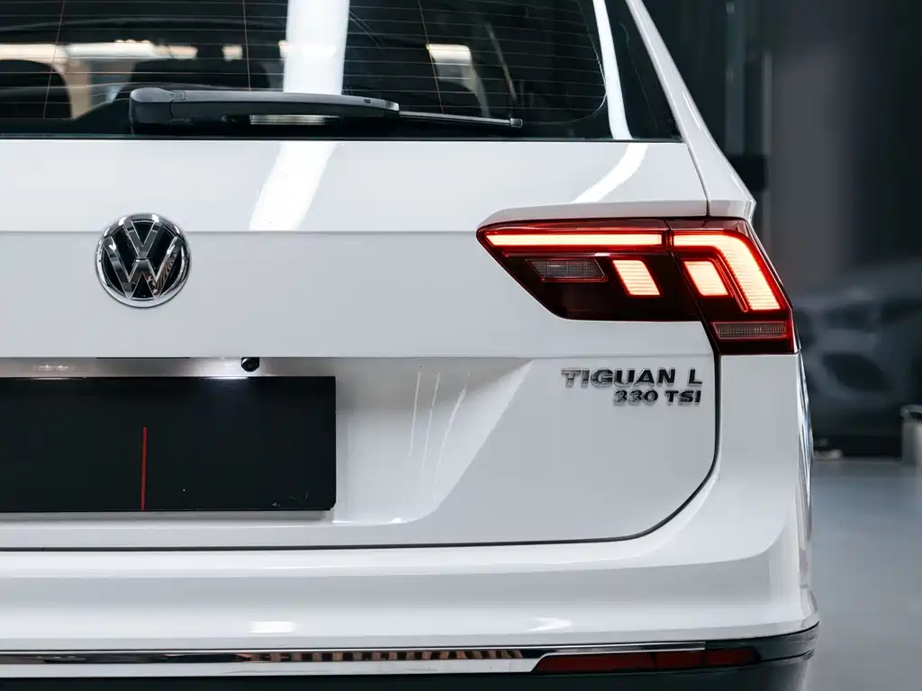 Volkswagen Tiguan L — миниатюра 5
