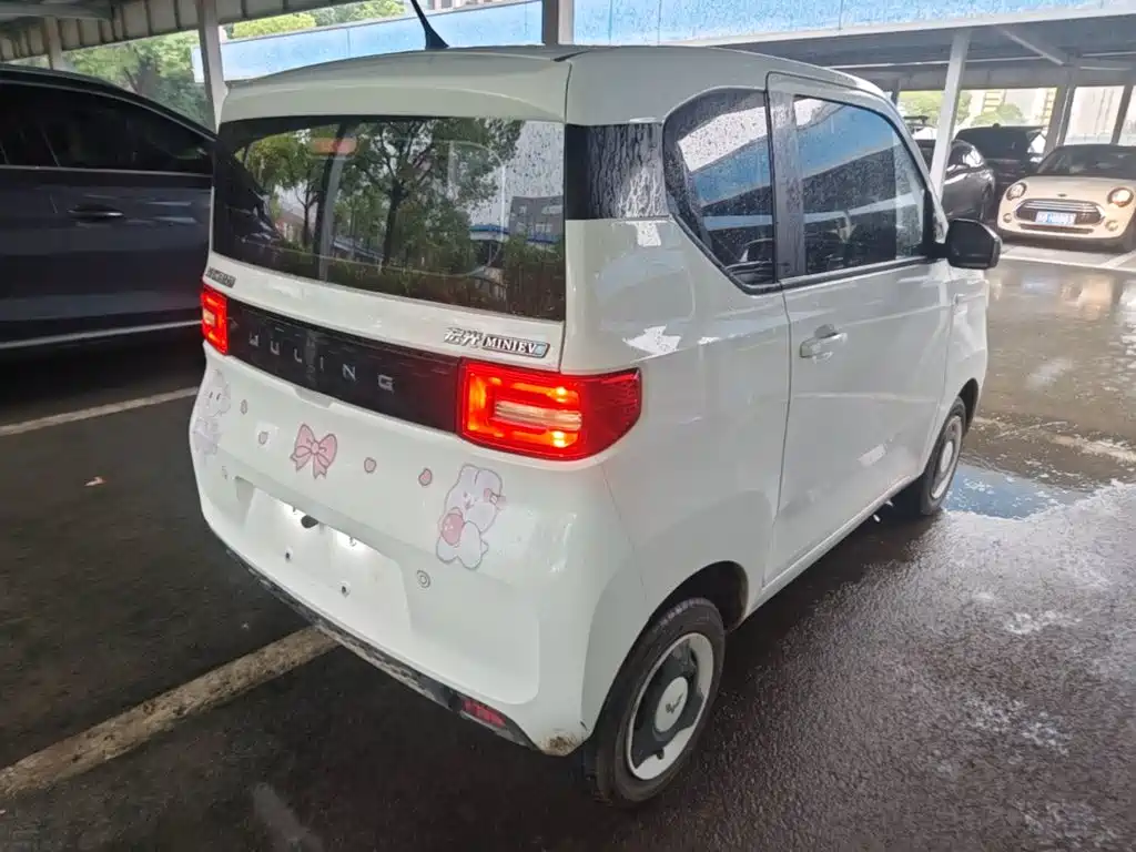 Wuling MINIEV — миниатюра 7