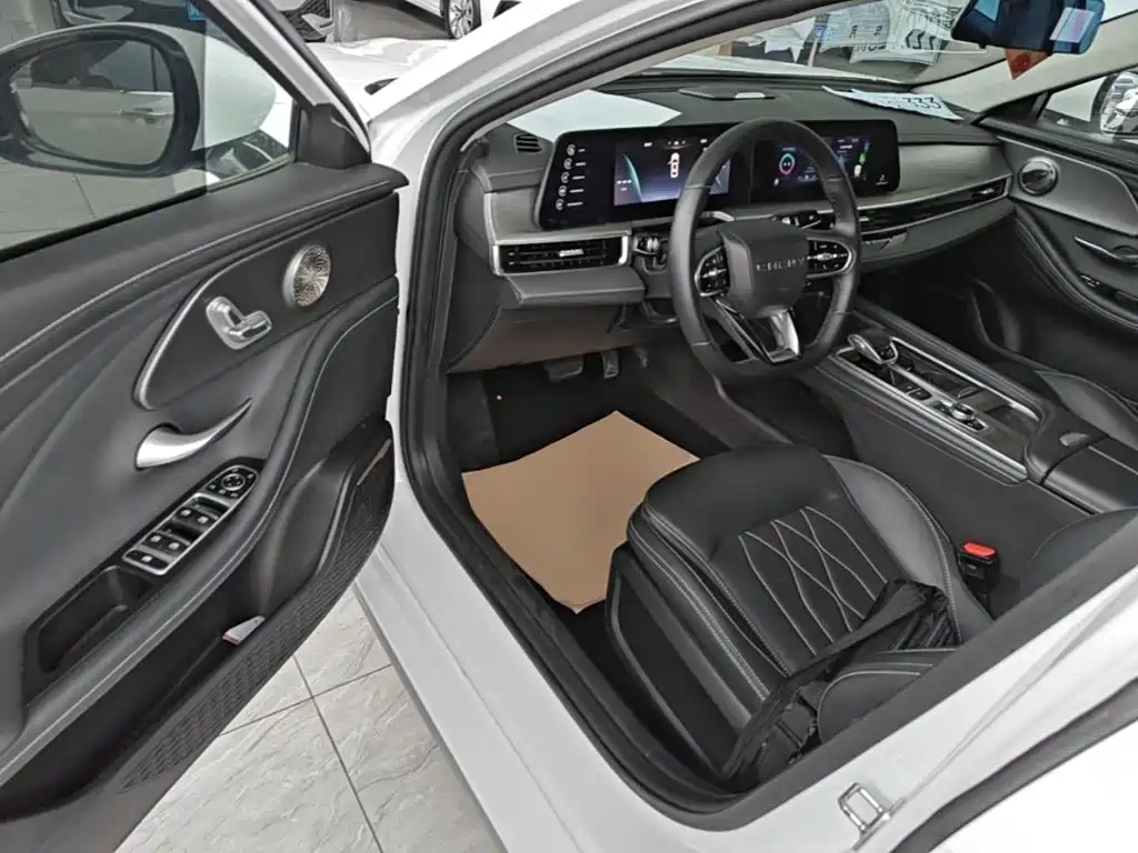 Chery Arrizo 8 — миниатюра 16