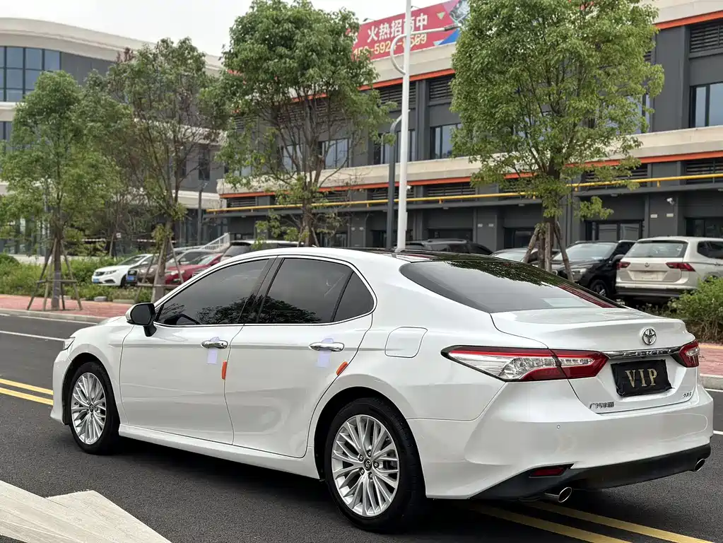 Toyota Camry 2019 2.5G Luxury VI