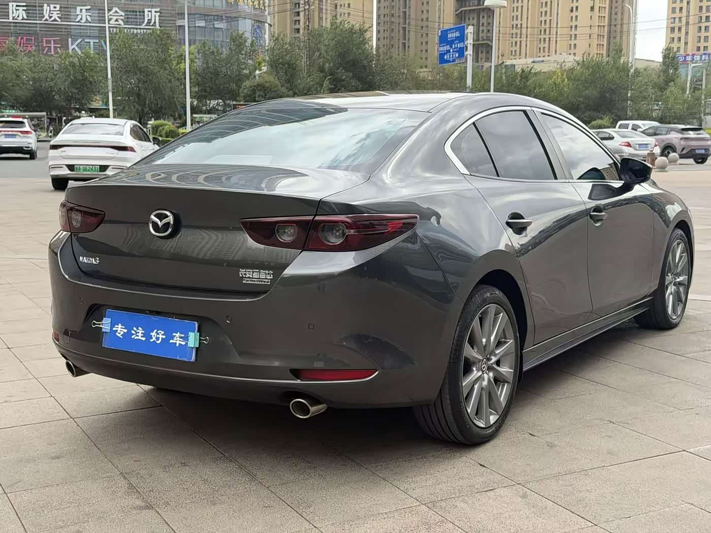 Mazda Mazda3 Axela 2.0 л 2021 г. Чёрный, пробег 25000 км
