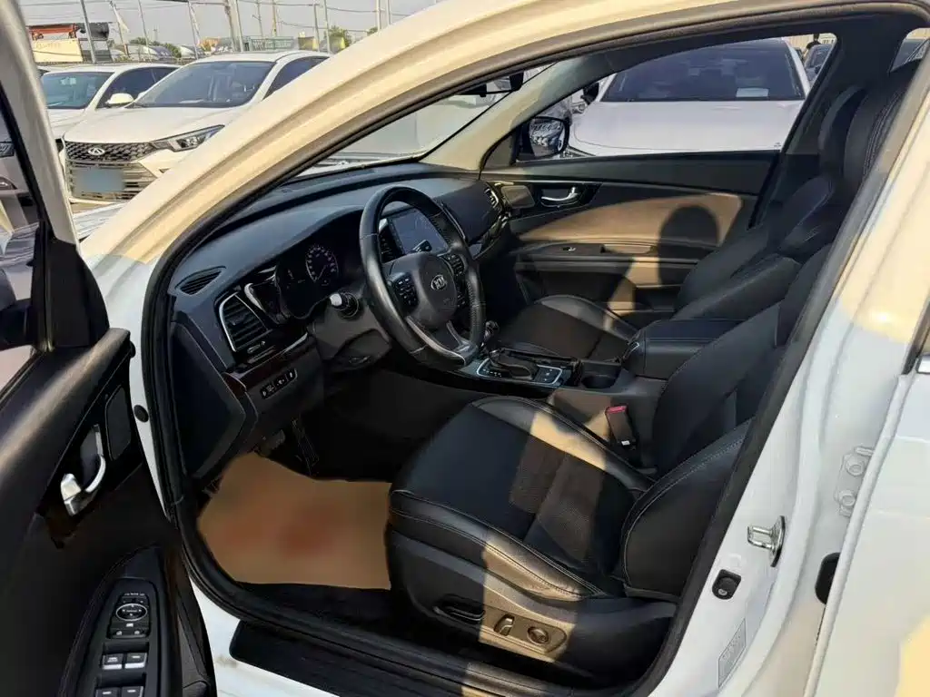 Kia K4 — миниатюра 20