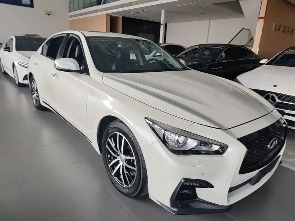 Infiniti Q50L — миниатюра 4