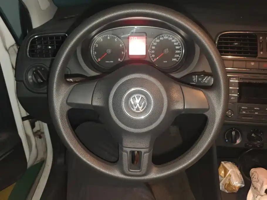 Volkswagen Polo — миниатюра 15