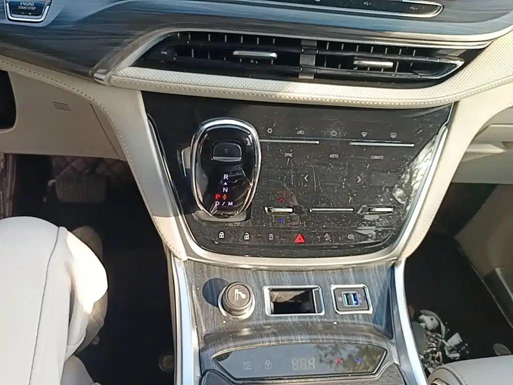 Buick GL8 — миниатюра 14