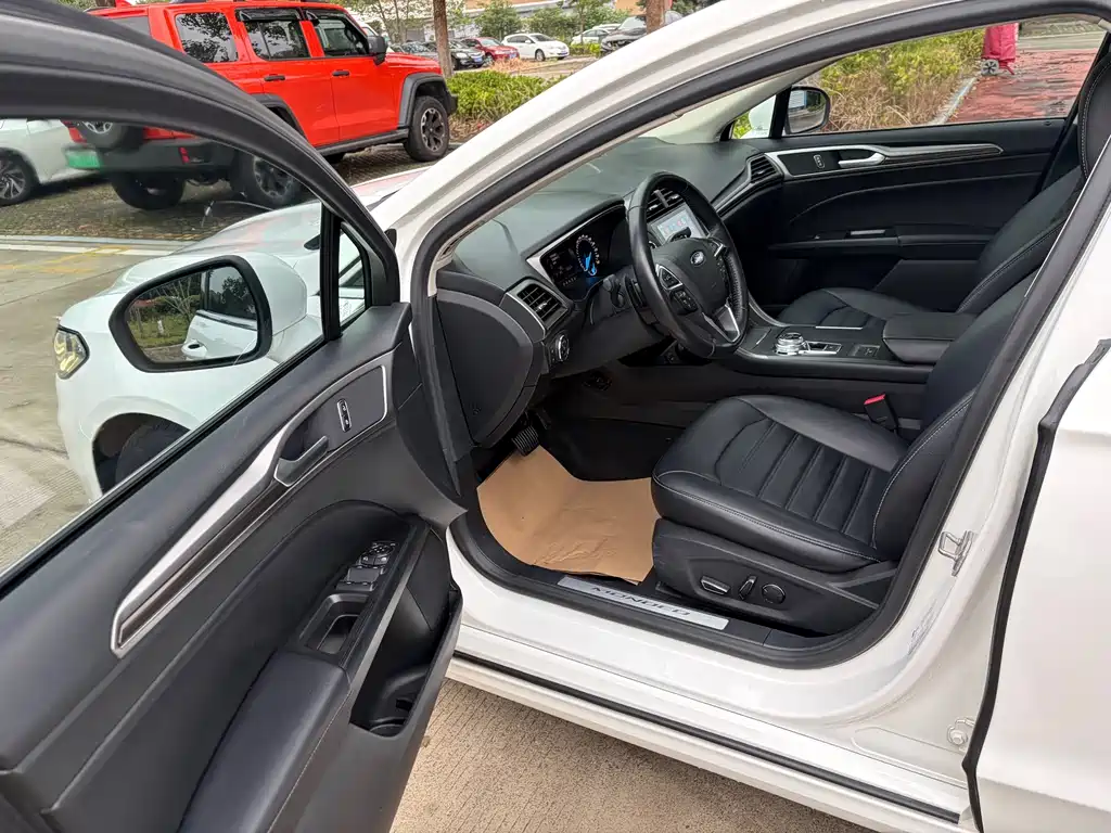 Ford Mondeo — миниатюра 13