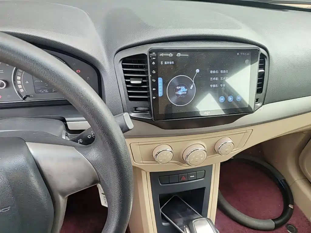 Roewe 350 — миниатюра 13
