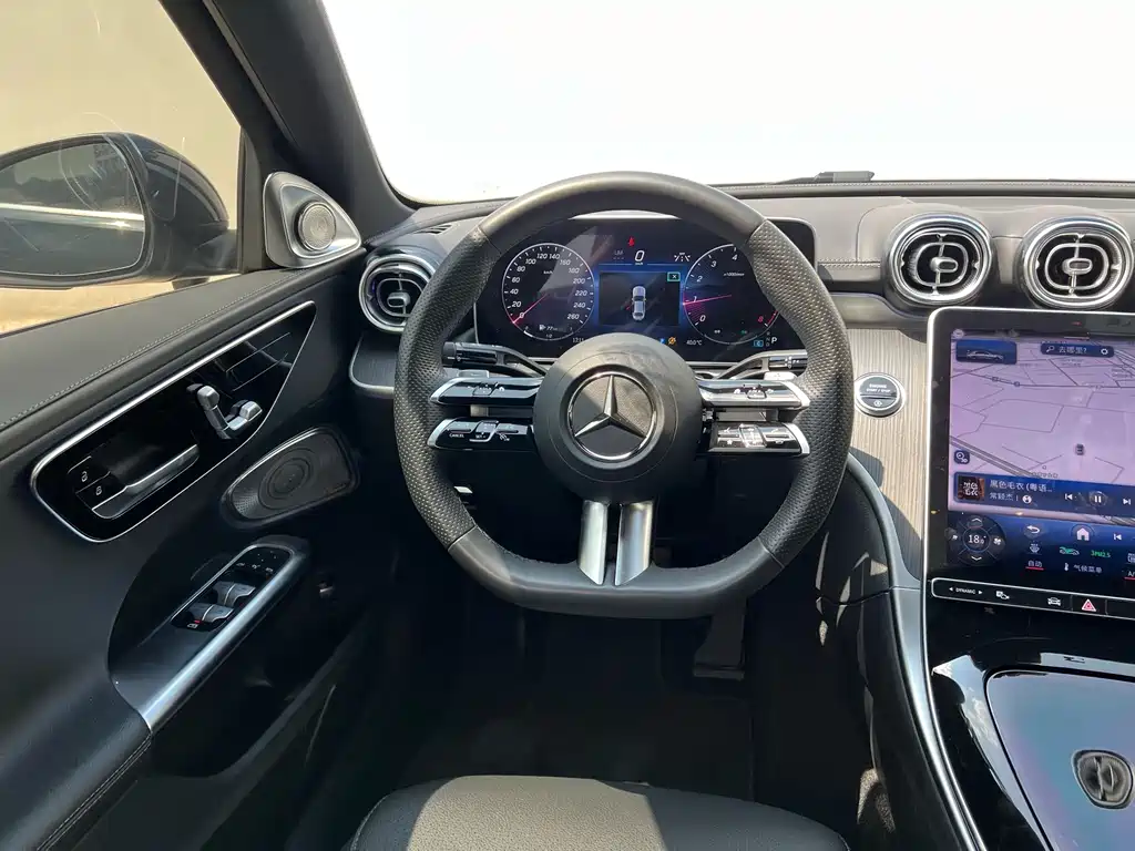 Mercedes-Benz C-Class — миниатюра 9