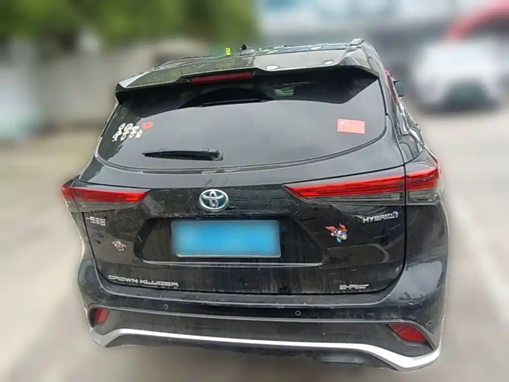 Toyota Crown Kluger — миниатюра 8
