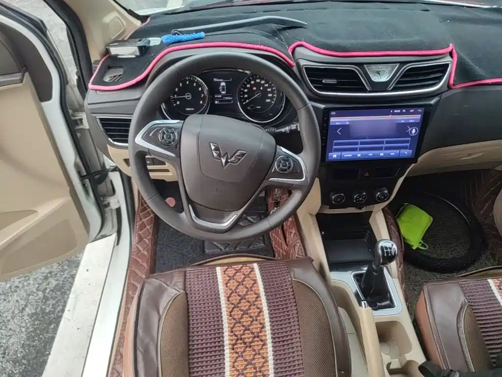 Wuling Hongguang — миниатюра 15