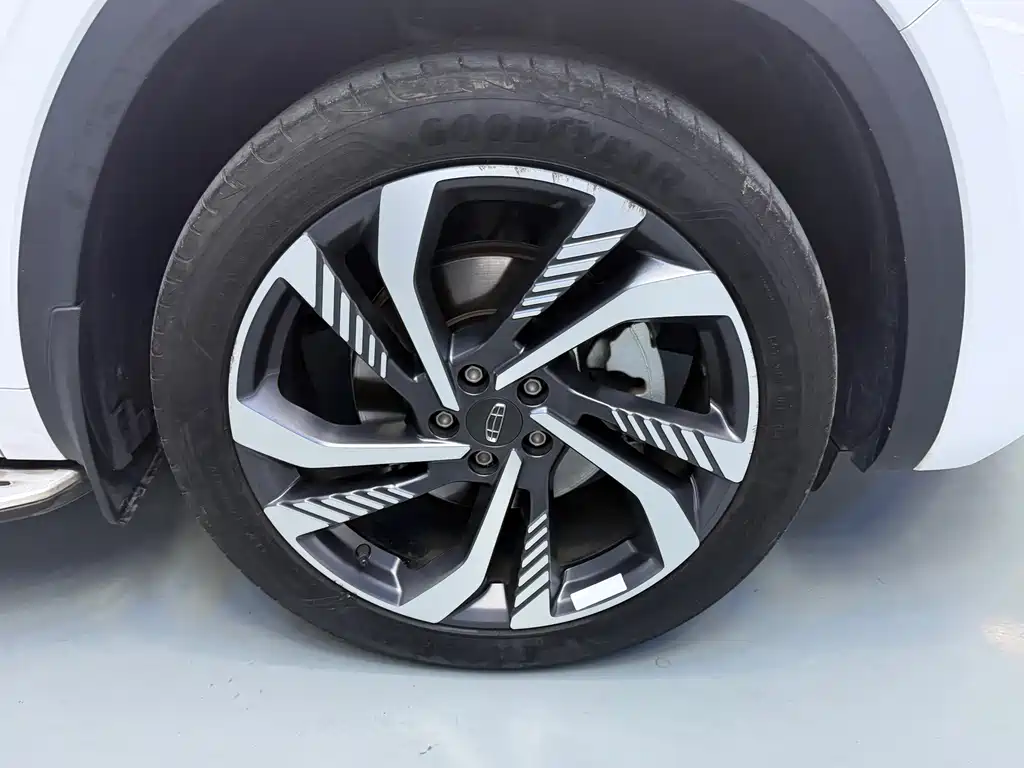 Geely Xingyue L — миниатюра 5