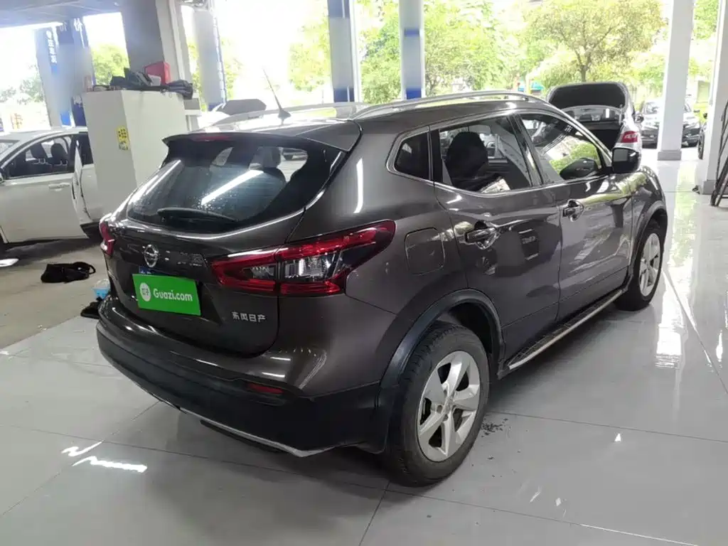 Nissan Qashqai — миниатюра 7