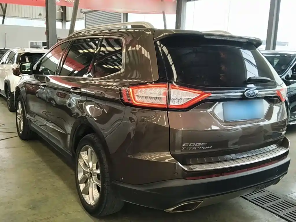 Ford Edge — миниатюра 5