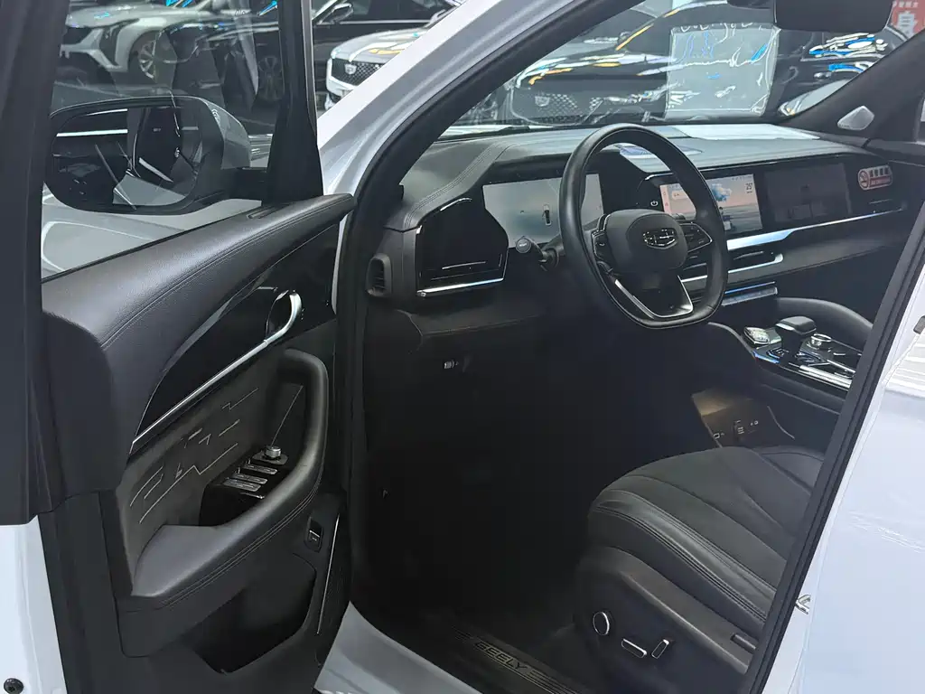 Geely Xingyue L — миниатюра 6