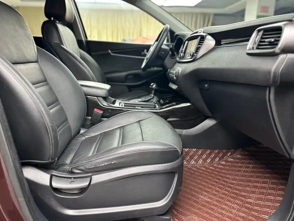 Kia Sorento — миниатюра 9