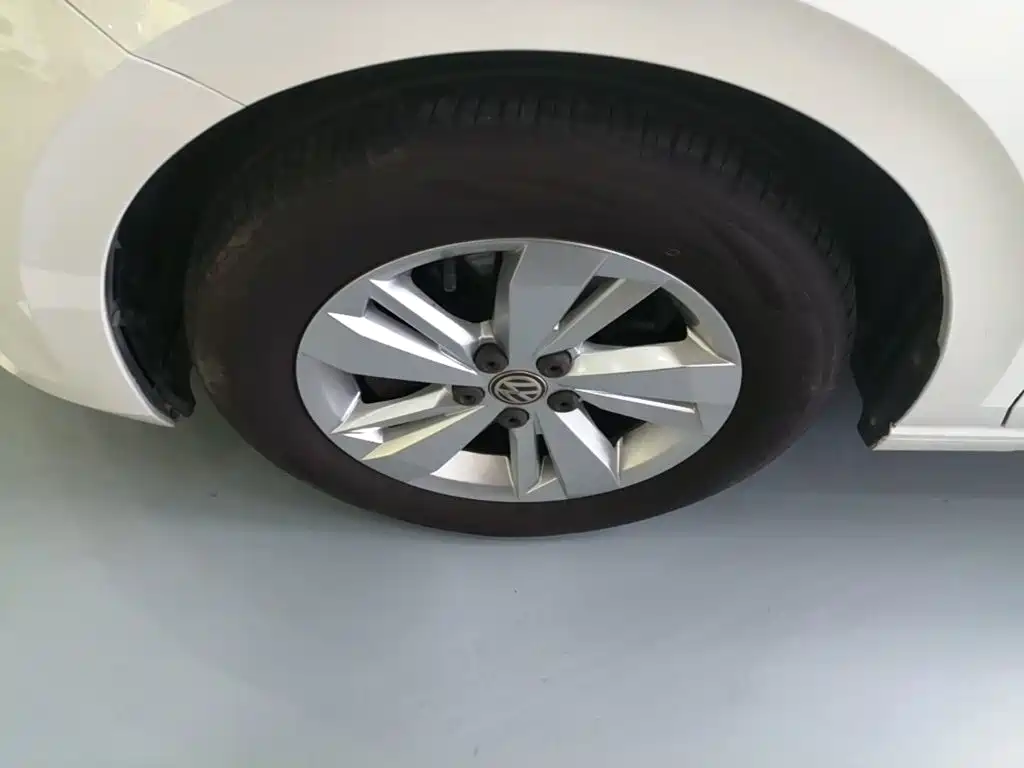 Volkswagen Polo — миниатюра 23
