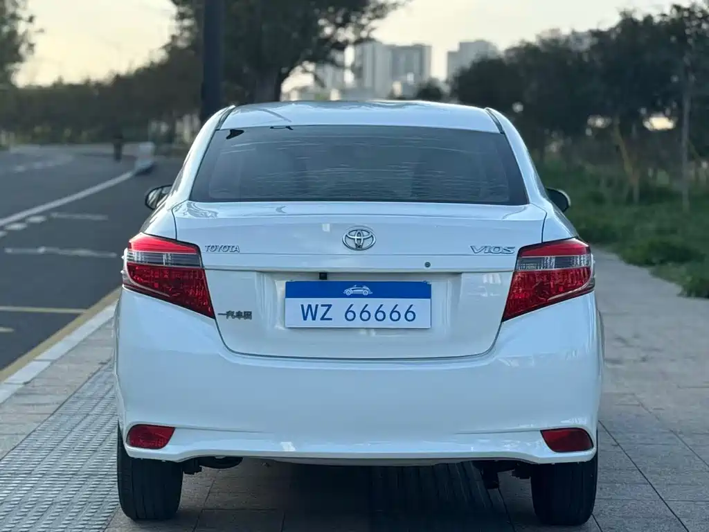 Toyota Vios — миниатюра 12