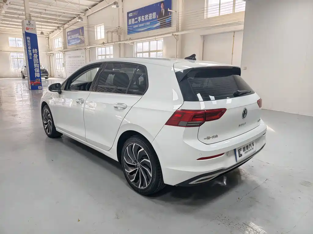 Volkswagen Golf — миниатюра 6